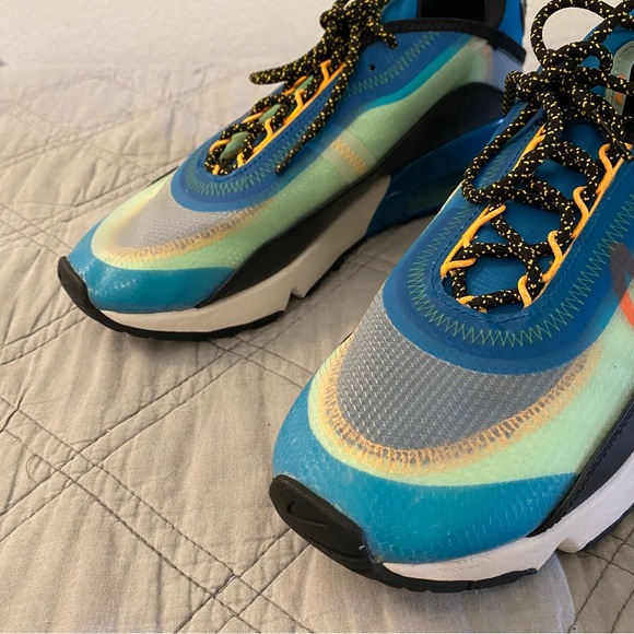 Nike Air Max 2090 - Picture 4 of 9